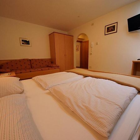 Residence Araldina San Cassiano  Luaran gambar