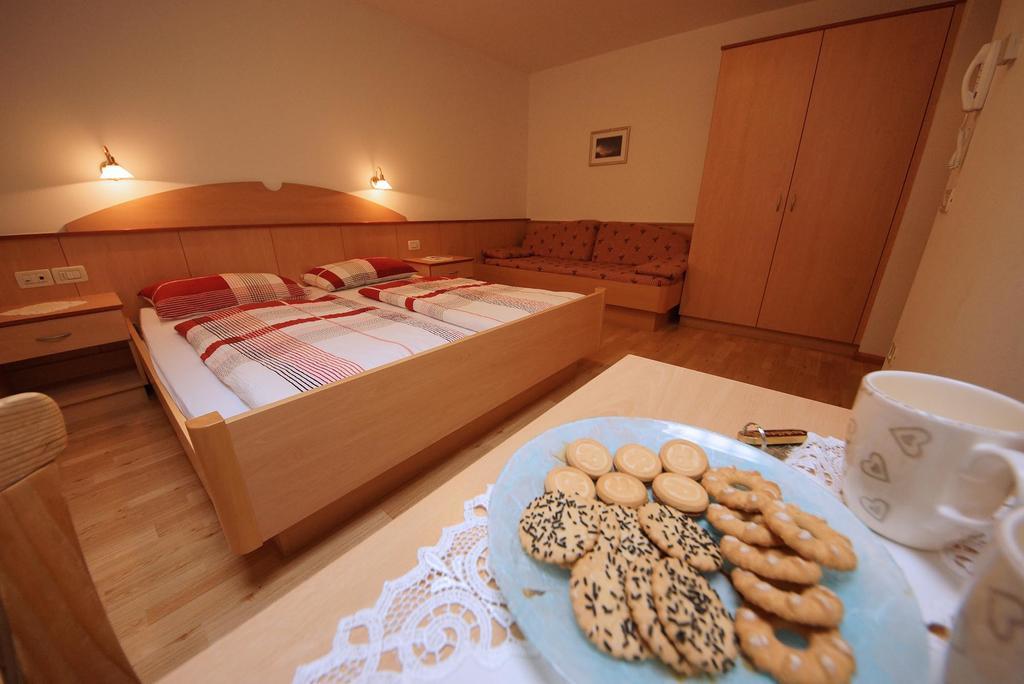 Residence Araldina San Cassiano  Luaran gambar